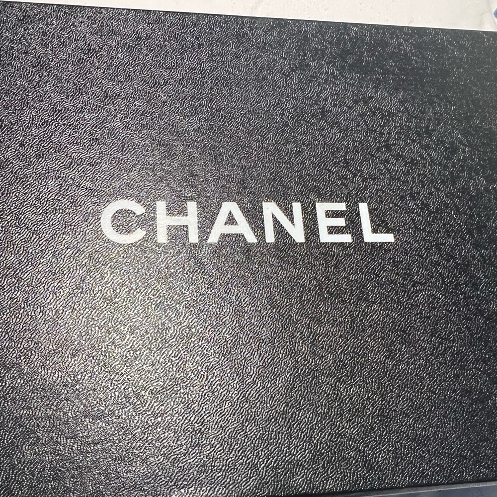 Preowned CHANEL black Espadrilles with blk patent leather tips Sz 39